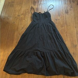 Classic xirena summer dress that ties in the back!